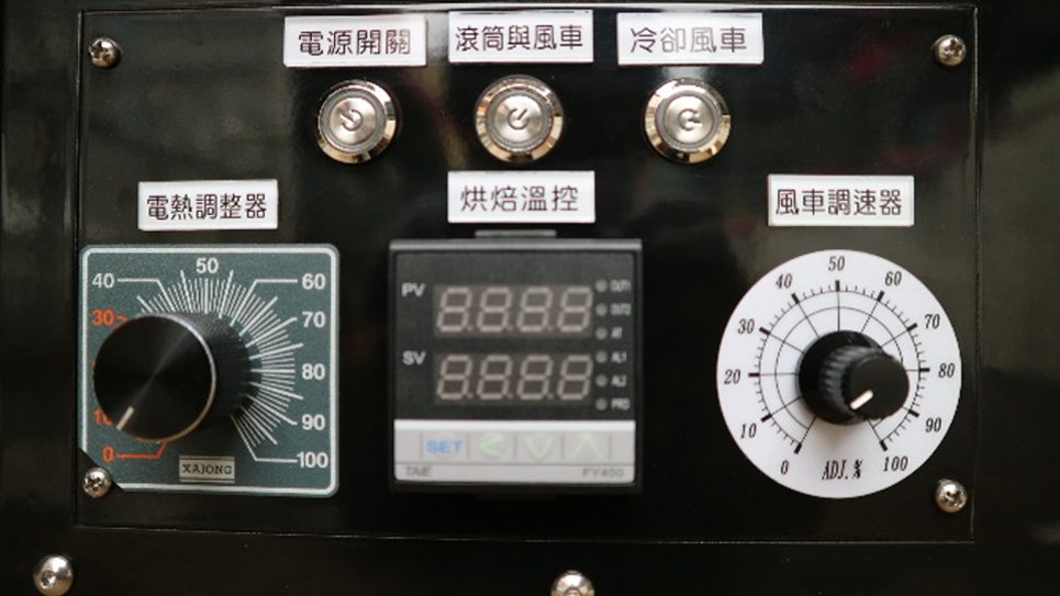 HDE600 手動電熱烘豆機操作面板與溫控旋鈕細節